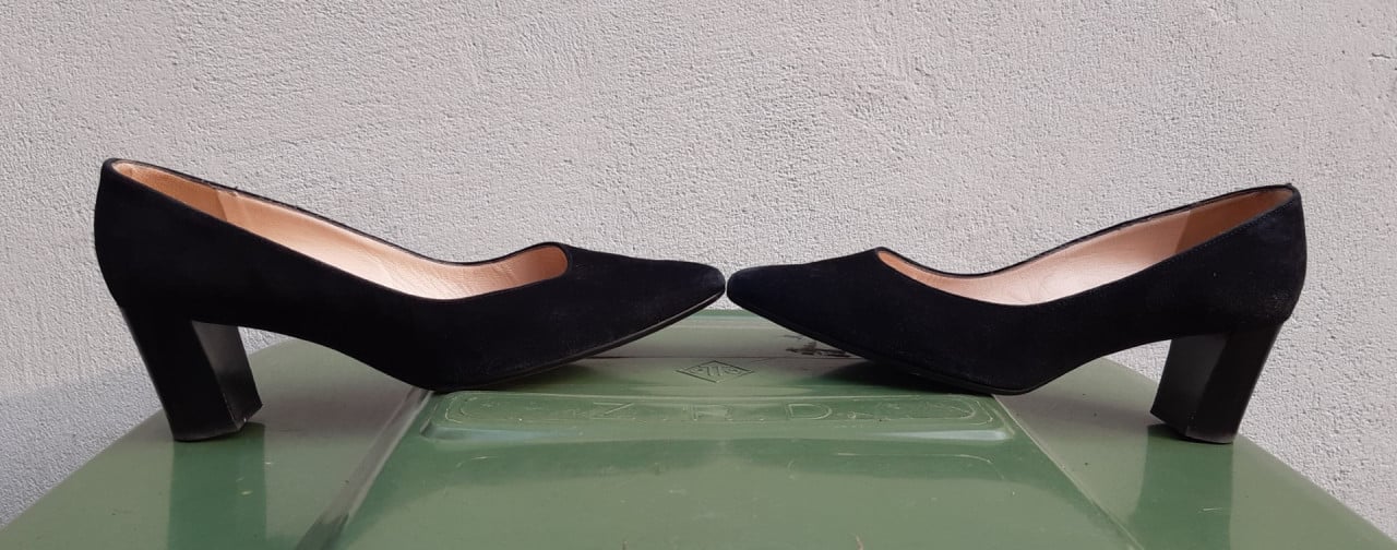 Peter Kaiser Black Pumps, Suede, maat 38