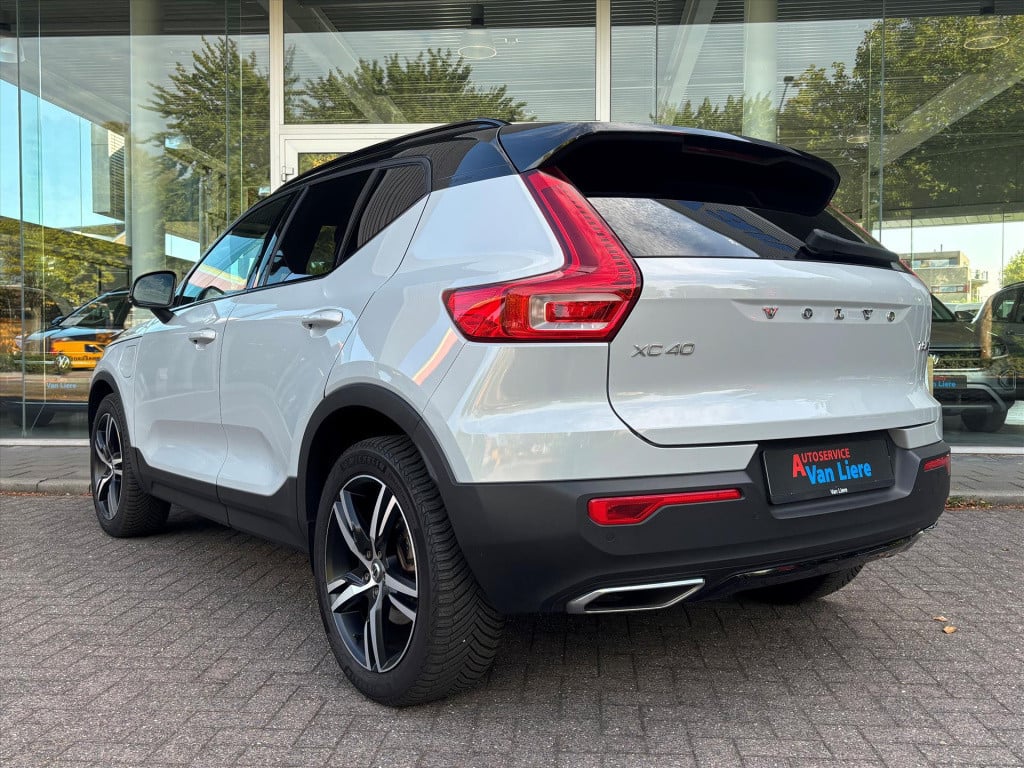 Volvo XC40 1.5 t5 recharge r-design|bliss|panoramadak|memorystoelen|stuur-s