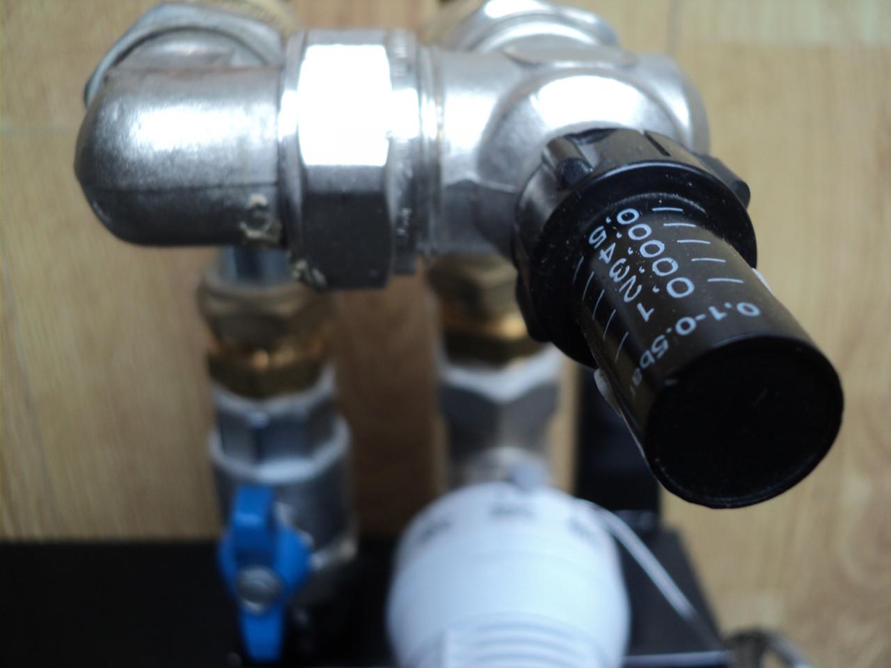 Vrijwel nieuwe 7 groep verdeler vloerverwarming ENERGI ZUINIG