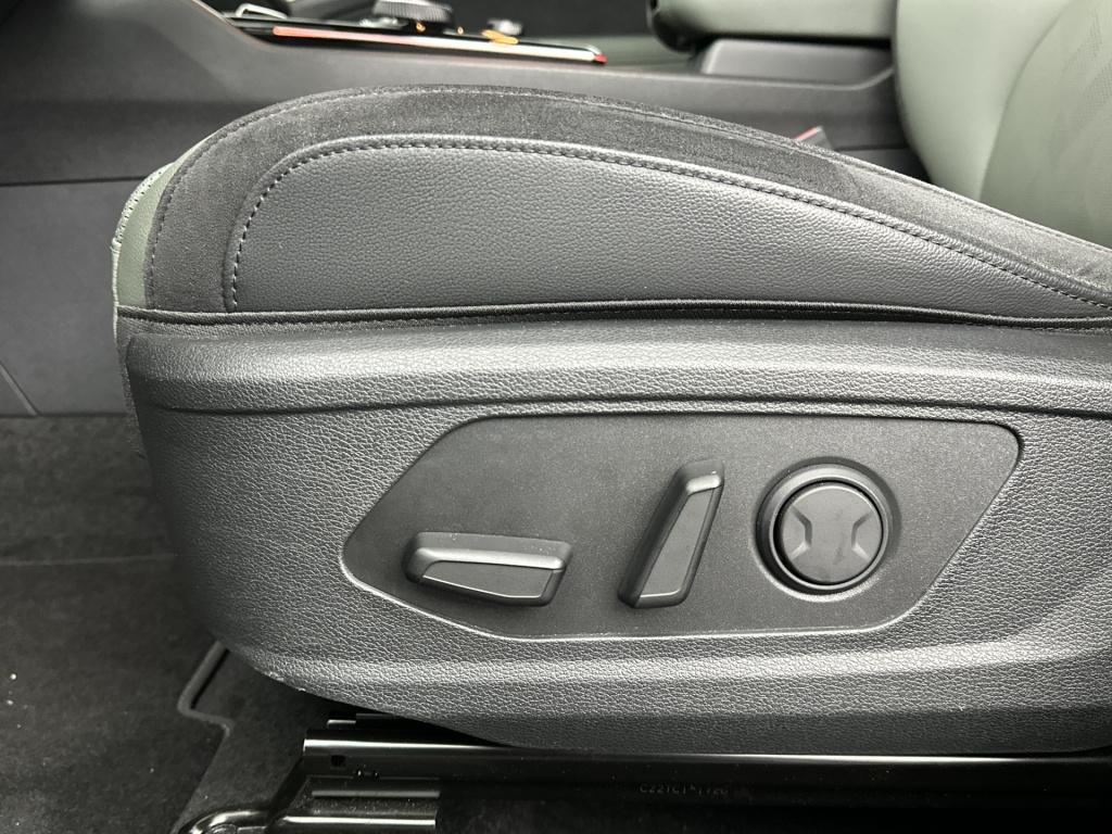 Kia Sportage 1.6 t-gdi hybrid dark edition | stuur-/stoelverwarming | navig