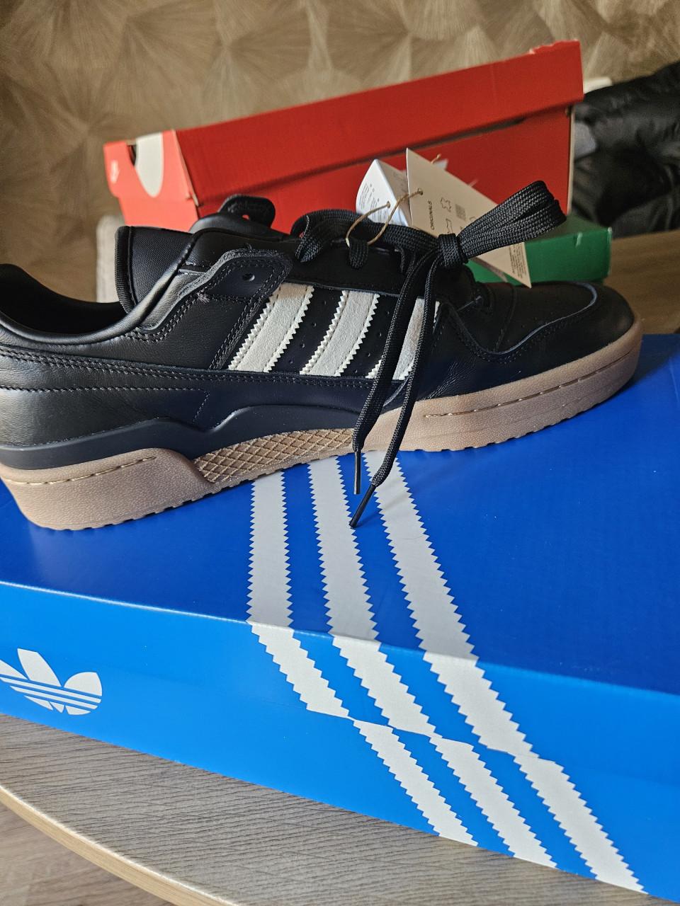 Adidas schoenen