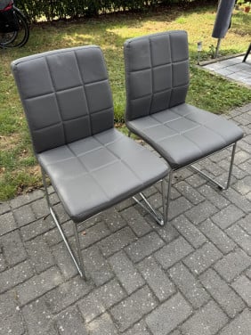 2 stoelen , grijs