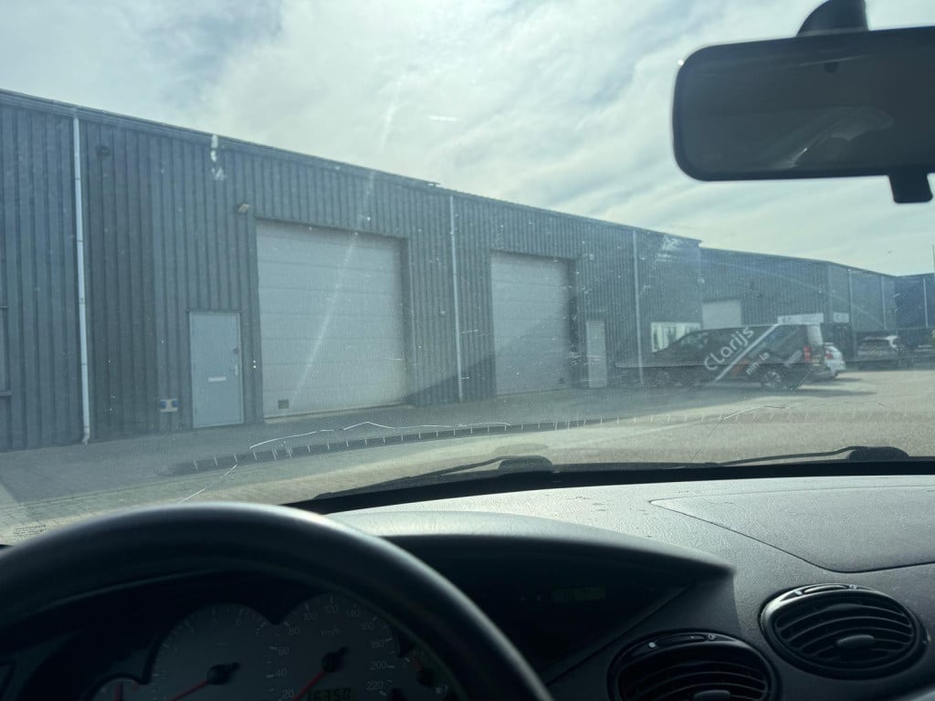 Ford Focus 1.6-16v futura/lees tekst/inruilkoopje/zo mee!/handel/export/