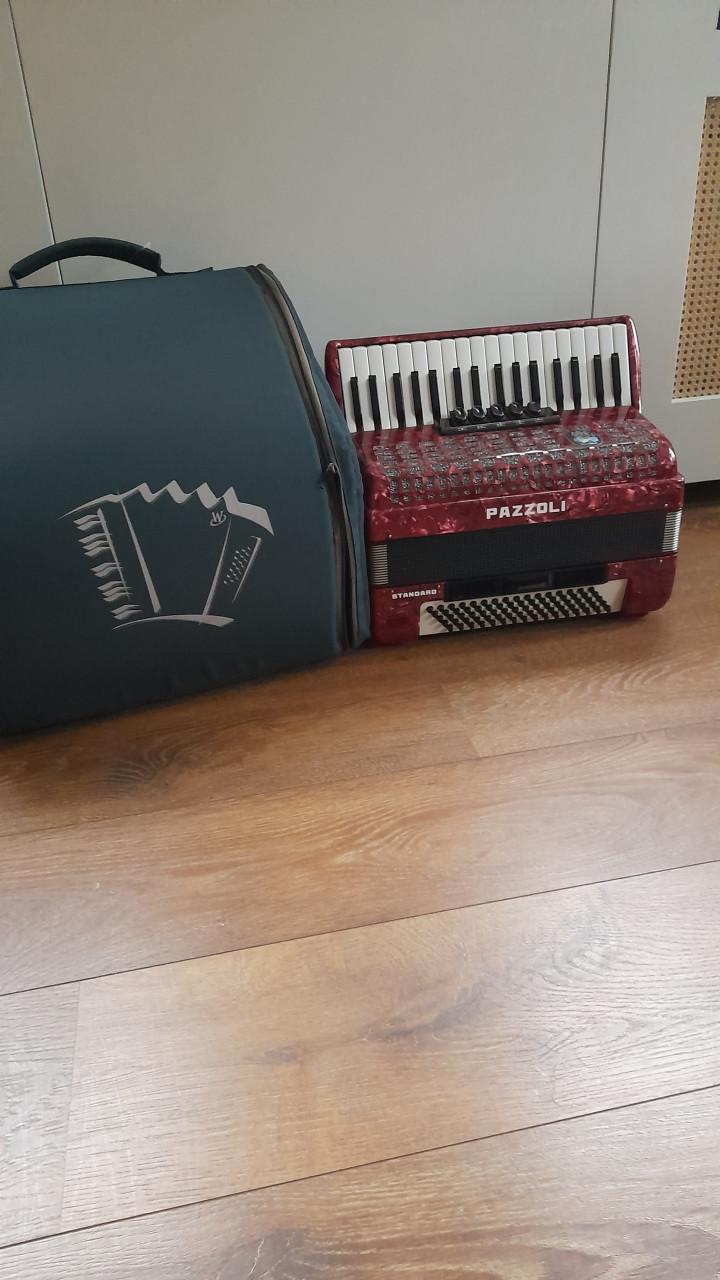 Accordeon 80 bassen