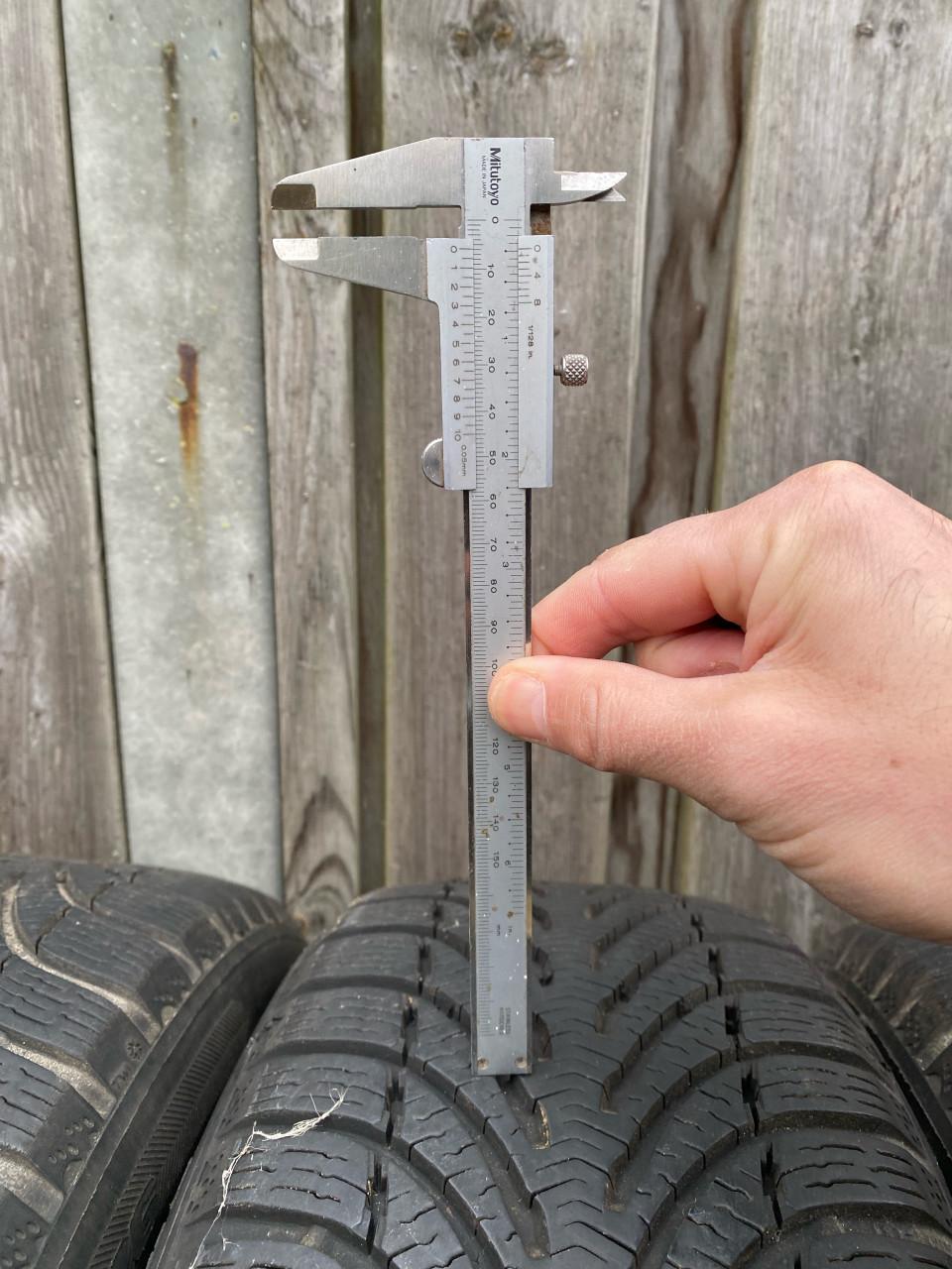 Winterbanden met velg.