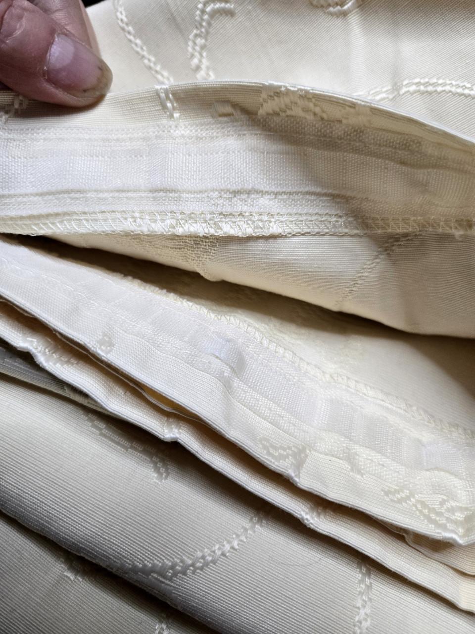 Gordijnen 6 delen 240cm Breed ongeplooid - 250 cm Hoog per deel.