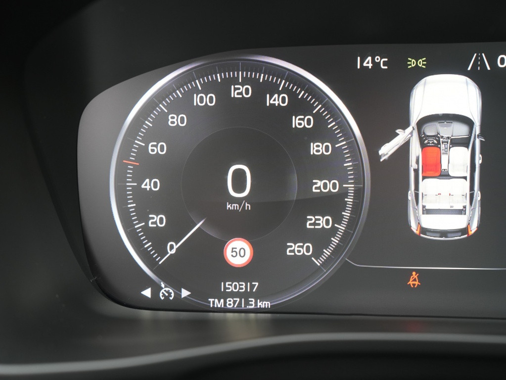 Volvo XC40 t4 190pk r-design| panodak| 360camera| 20''inch| navi| 2 zone cl