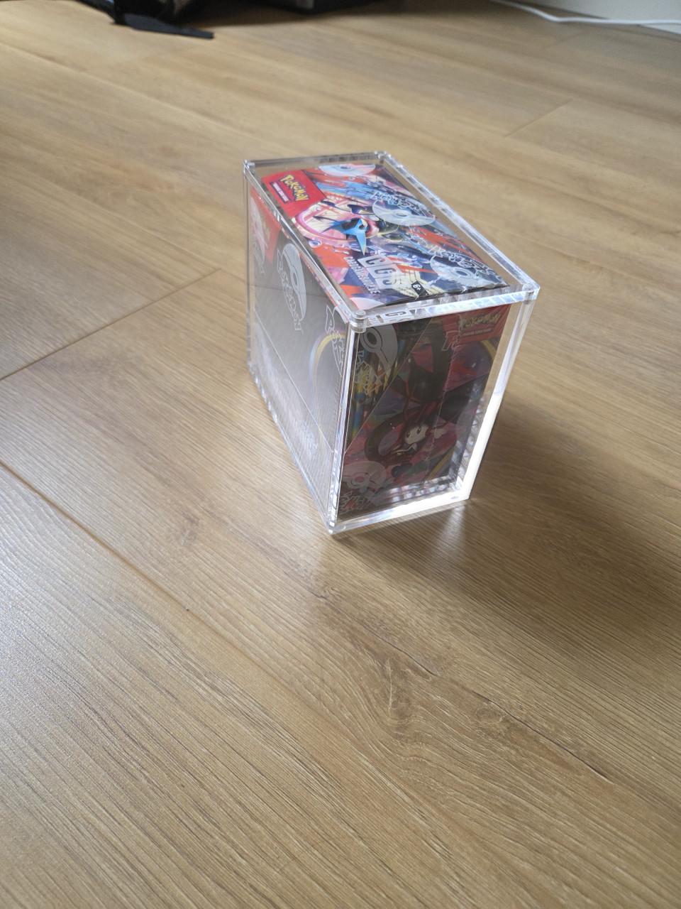 Pokemon - Chaos Rising Sealed Booster Box + Acrylic Case