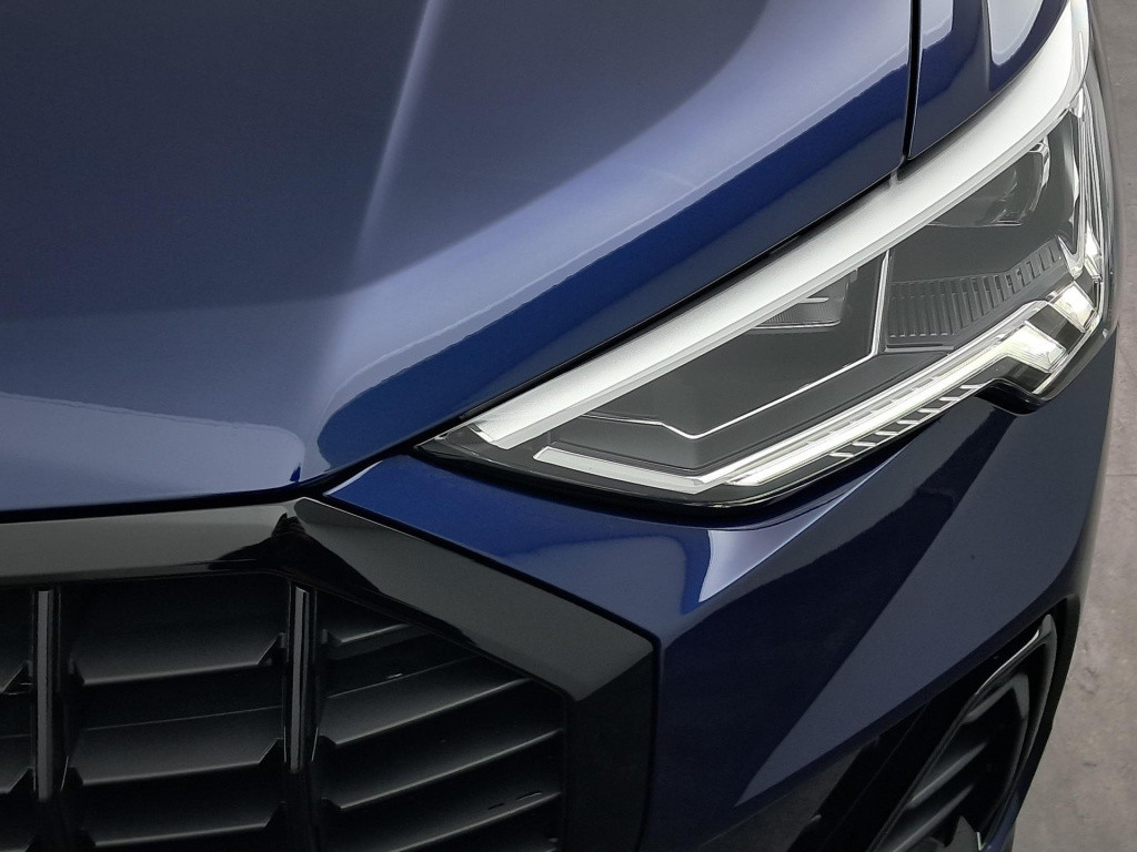 Audi Q3 s edition competition 35 tfsi 110 kw / 150 pk hatc