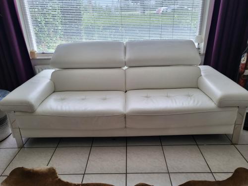 Prachtige wit leren sofa