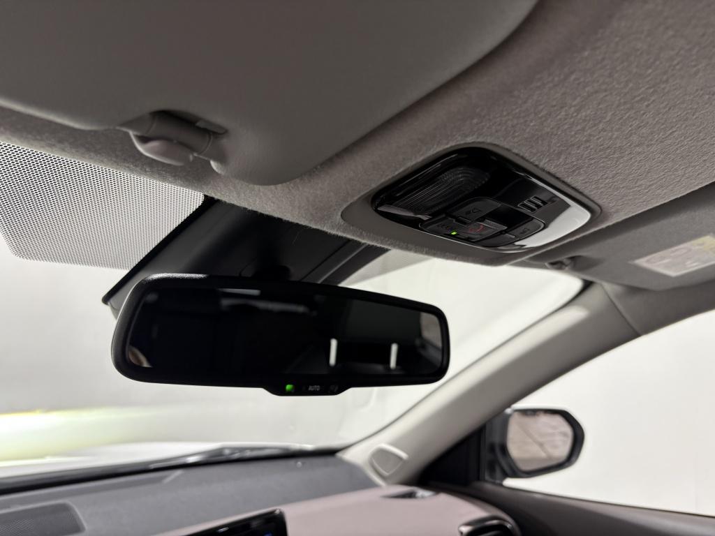 Toyota Yaris Cross 1.5 hybrid executive | 360 camera | bsm | stoelverwarmin