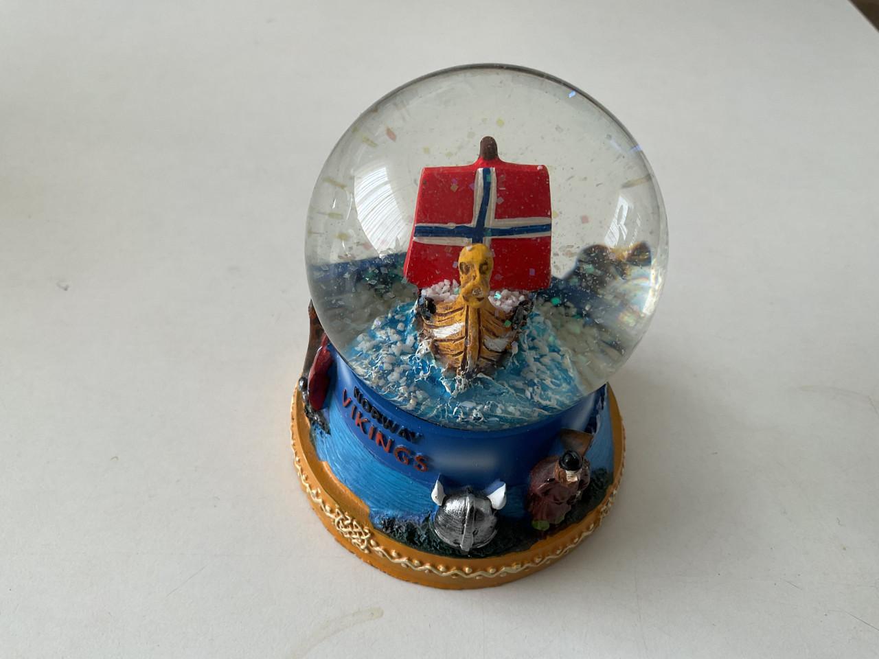 Verschillende sneeuwbollen.