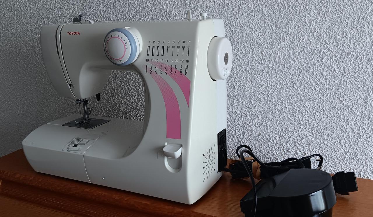 Goede NAAIMACHINE, merk TOYOTA