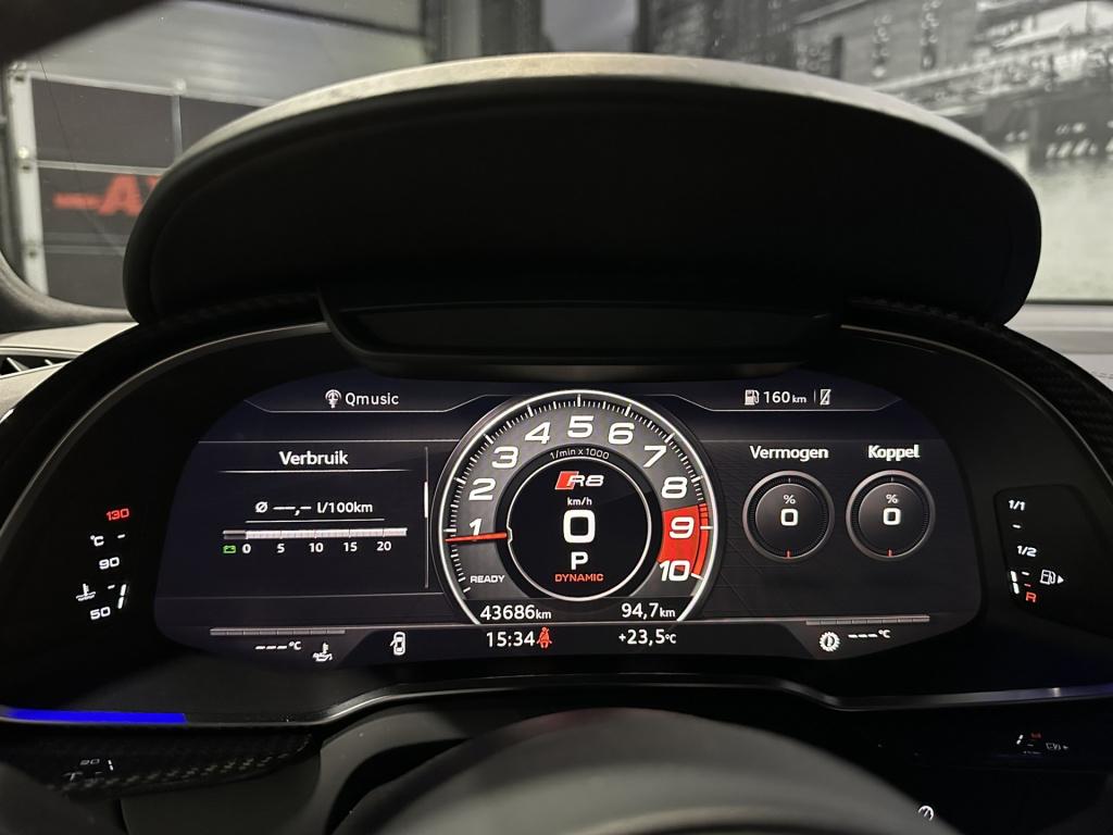 Audi R8 5.2 performance quattro 620pk *btw*b&o*keramisch*bucket seats*carbo
