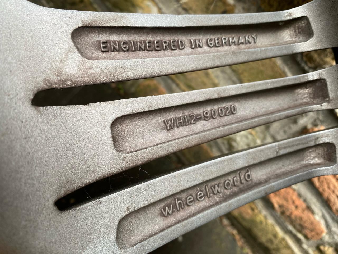 Velgen met winterbanden 20 inch