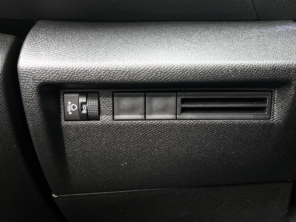 Citroen C4 130pk business plus | rijklaar | camera | comfort seats | apple 