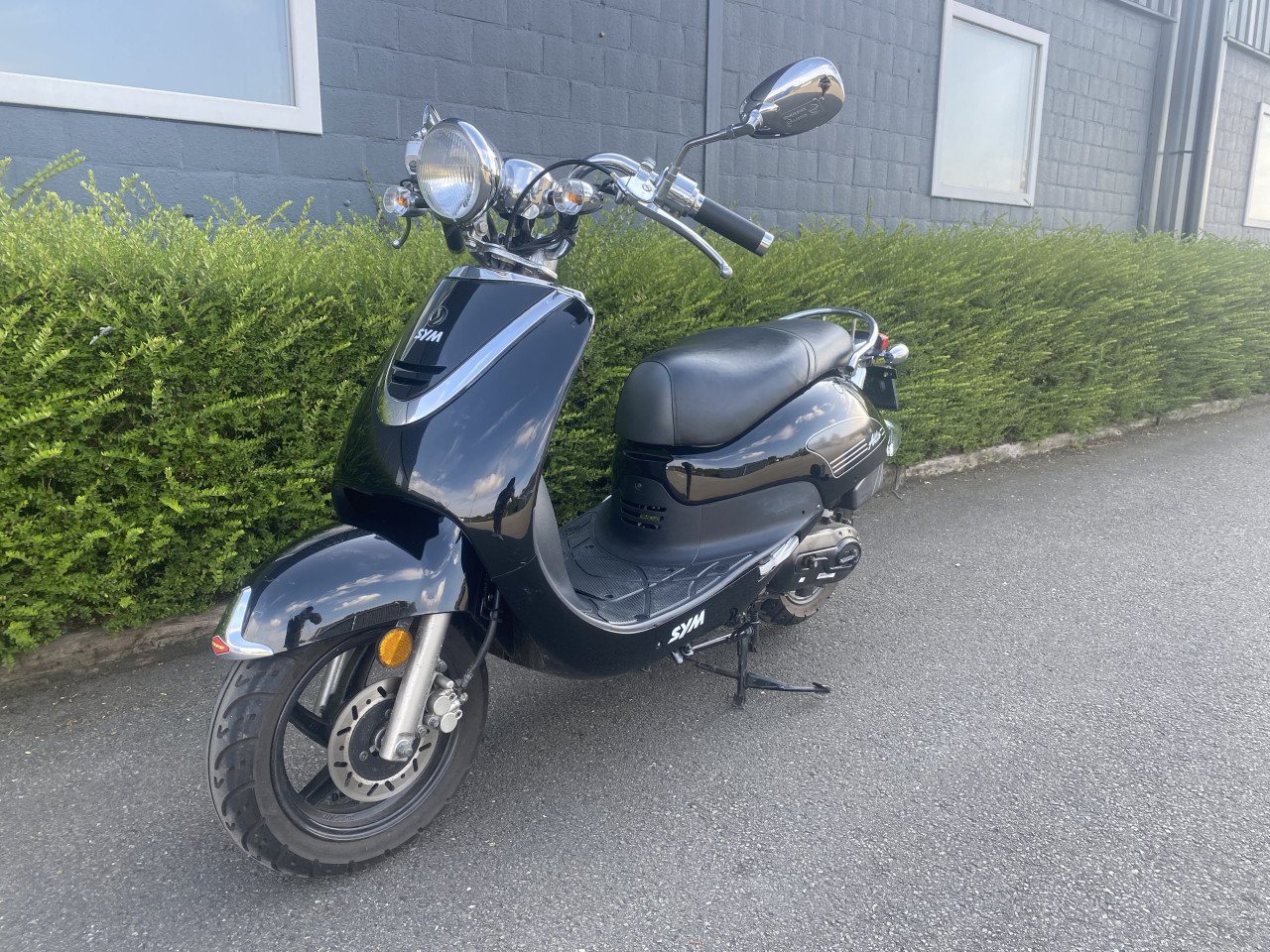 Mooie SYM allo scooter met nog geen 3000 km!