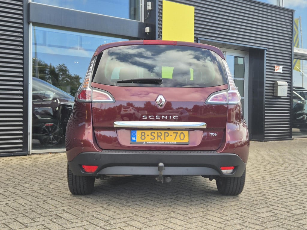 Renault Scenic tce 130 bose navigatie, trekhaak, climate control, cruise co
