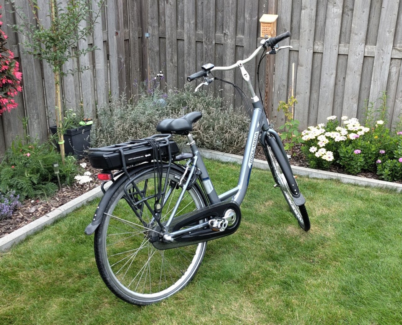 Hollandia Electric NX3 Elektrische Damesfiets (+fietstassen)