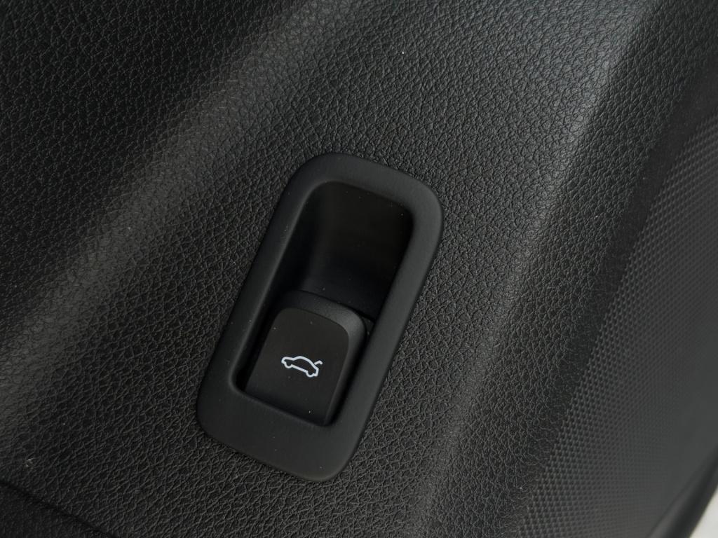 Audi Q2 1.5 tfsi *s edition . virtual * camera * black pack