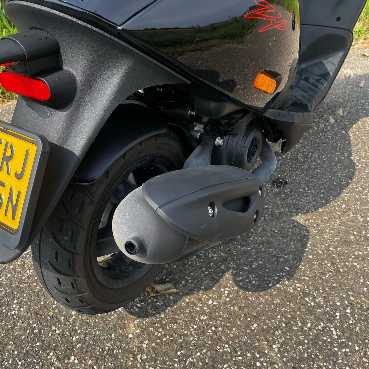 Piaggio zip 2023