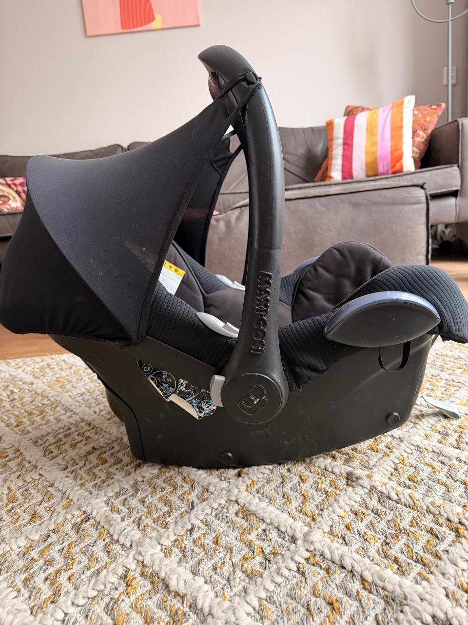 Maxi Cosi + base