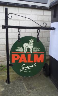 Palm uithangbord