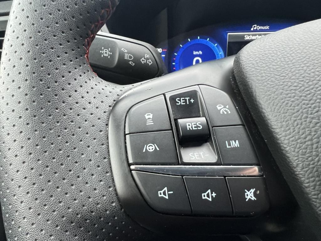 Ford Kuga 2.5 phev e-cvt 225pk st-line x , voorruitverwarming , stoel en st