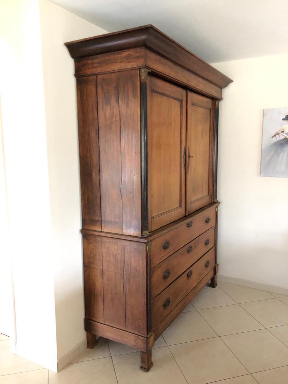 Antieke kabinet kast