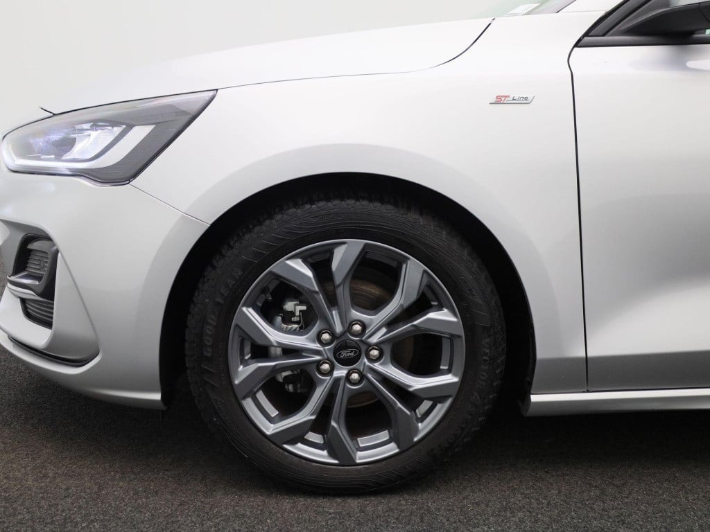 Ford Focus st-line | automaat | cruise control | climate control | winterpa