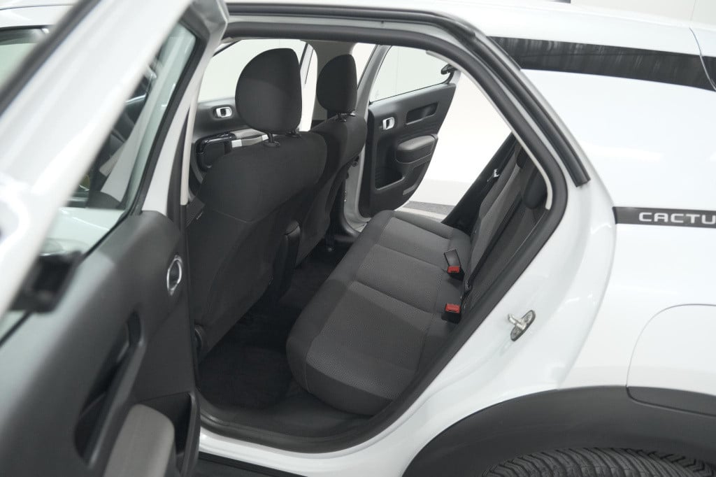 Citroen C4 Cactus puretech 110 business | trekhaak | apple carplay | parkee
