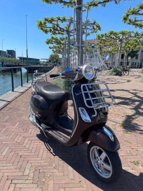Vespa LX50 Touring 4 takt - Scooter