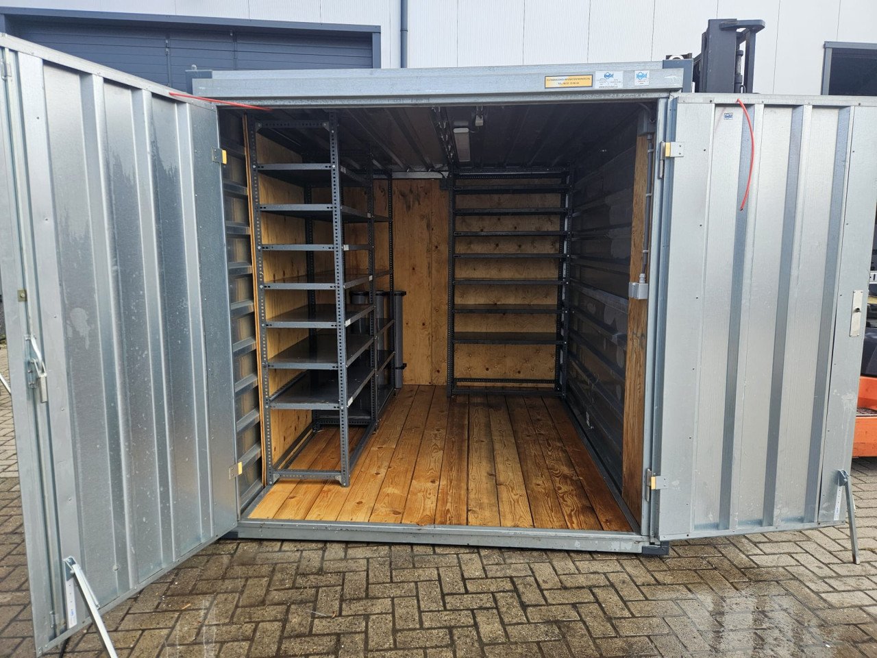 Gebruikte opslagcontainers te koop - 3x2 meter - reeds gemonteerd