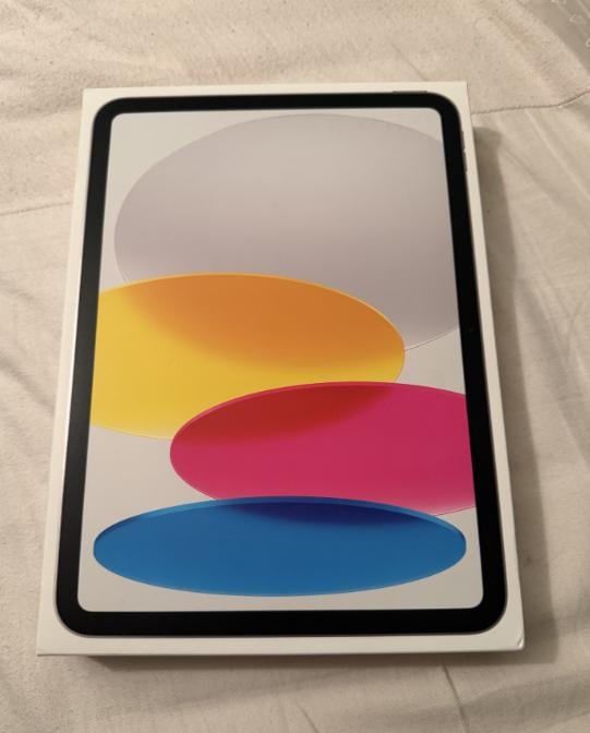 APPLE iPad(2025) - A16 - 11 inch - 128 GB - Silver - Wifi+Cellular -NIEUW-