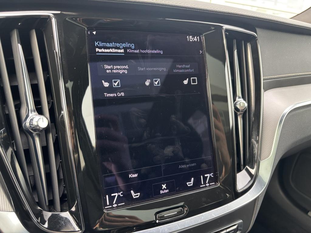 Volvo V60 t6 398pk recharge r-design| panodak| adap.cruise| camera| awd