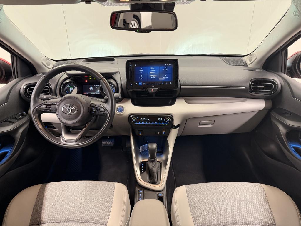 Toyota Yaris 1.5 hybrid executive| jbl| hud| ada.cruise| stoel+stuur.verw