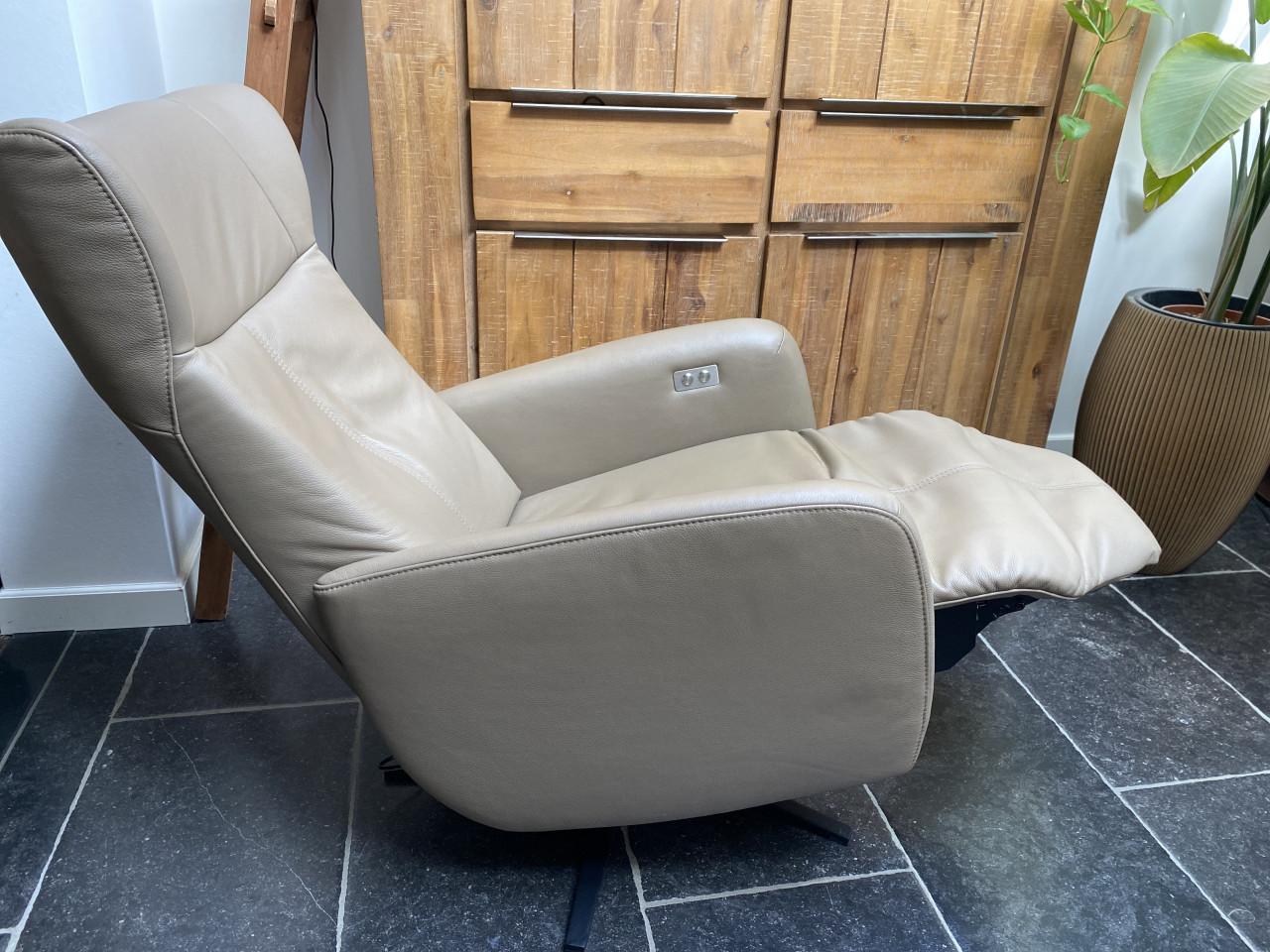 Luxe Velderhof sta op stoel/relax fauteuil, accu, maat L, massagefunctie