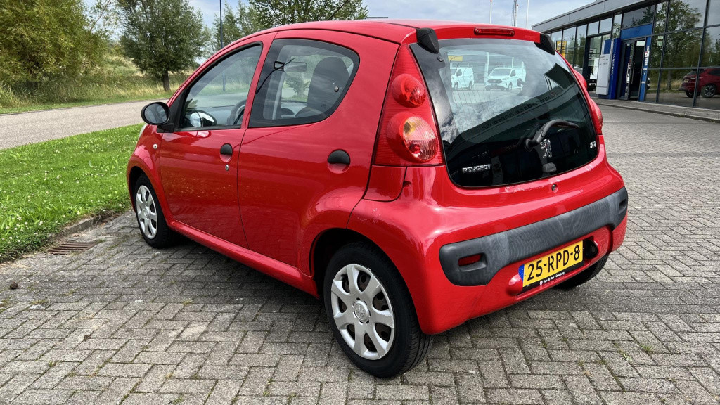 Peugeot 107 1.0-12v xr