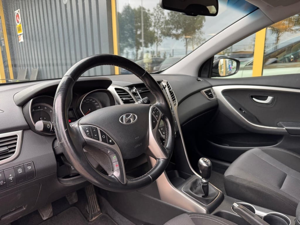 Hyundai I 30 1.6 gdi go!