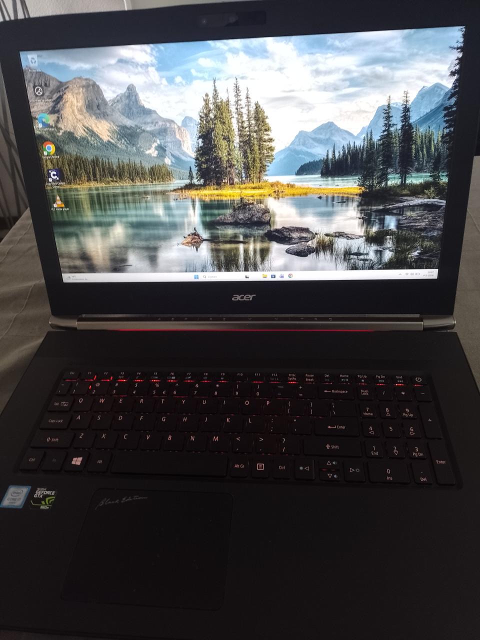 Acer V-Nitro-17,3inch Full HD-i7-SSD-W11-Office2019-Bluetooth-Nieuwe Accu