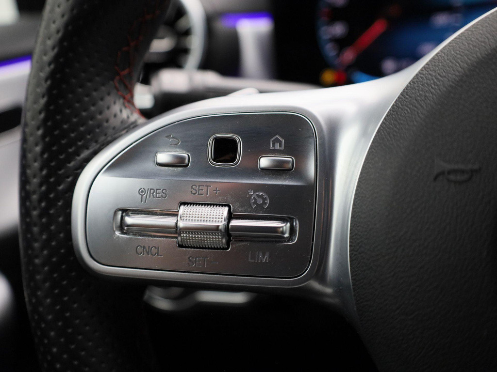 Mercedes-Benz A-Klasse 180 business solution amg | automaat | lmv | sfeer v