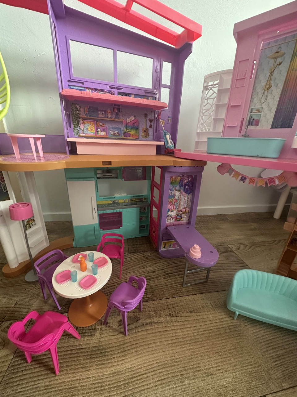 Barbie dream home