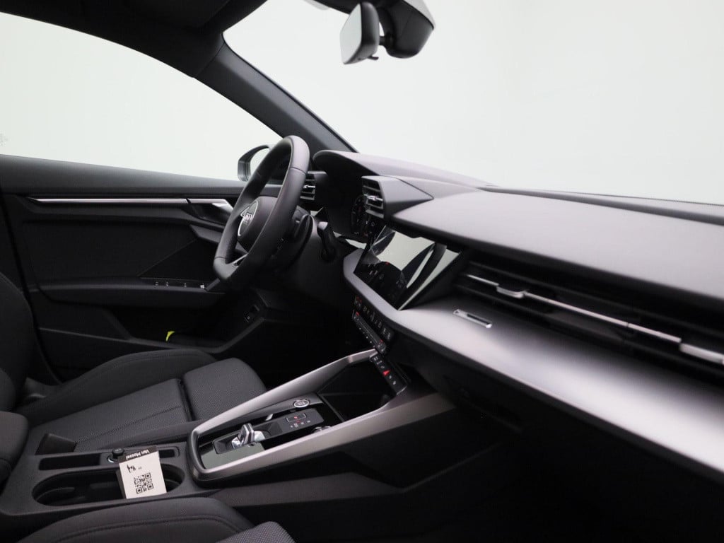 Audi A3 sportback 45 tfsi e s edition competition 245 pk | s-line | automaa