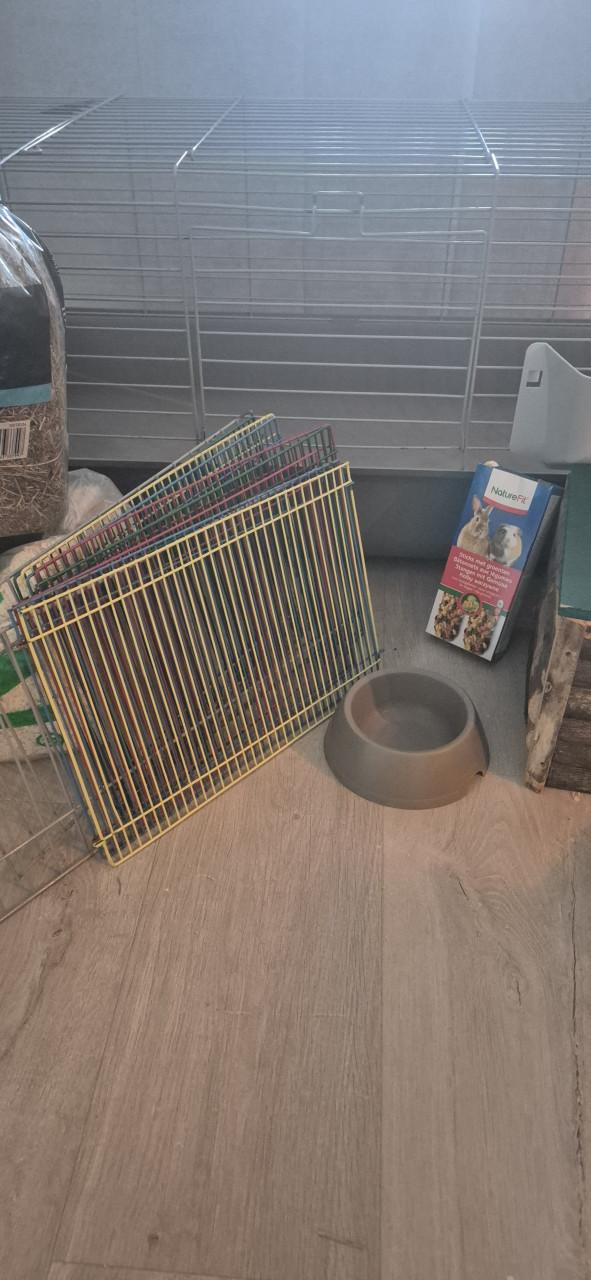 Cavia/konijnenhok met veel extras