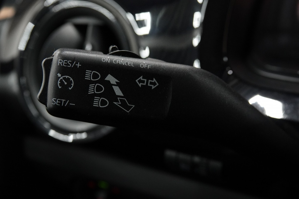 Volkswagen UP! 1.0 move up! | pdc | airco | automaat |