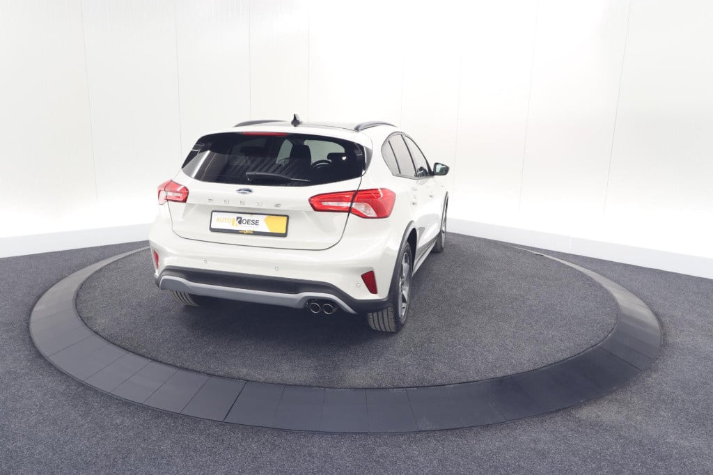 Ford Focus 1.5 ecoboost active business | lage kilometerstand | navigatie |