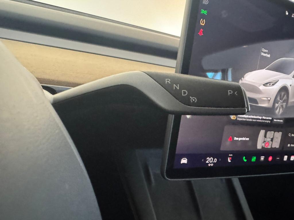 Tesla Model Y long range awd 75 kwh