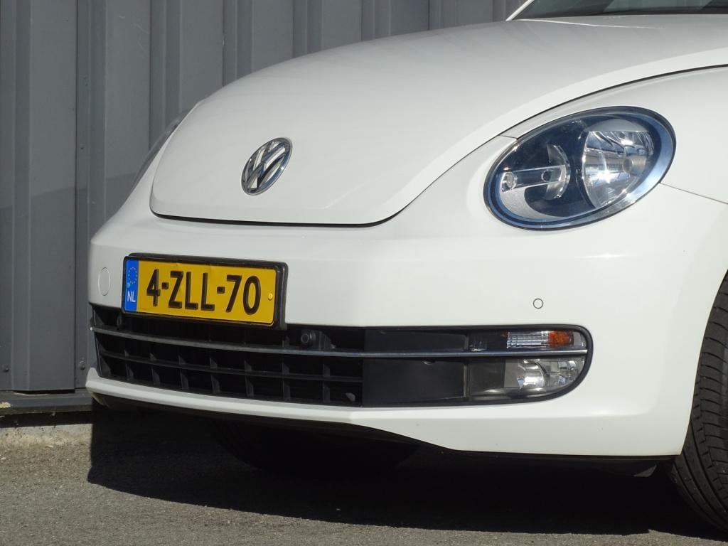 Volkswagen New Beetle cabriolet 1.2 tsi design bluemotion