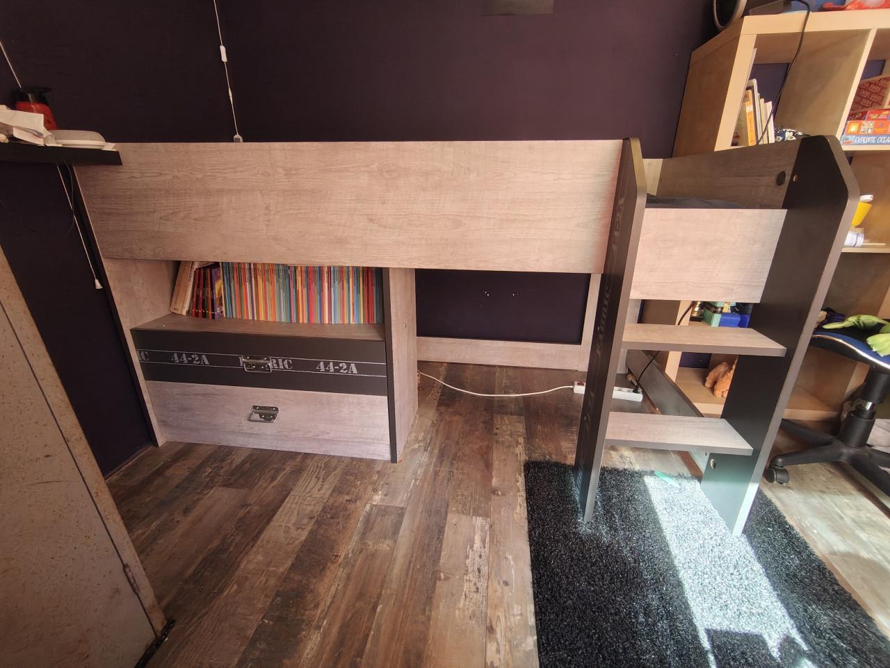 Stoere hoogslaper en bureau