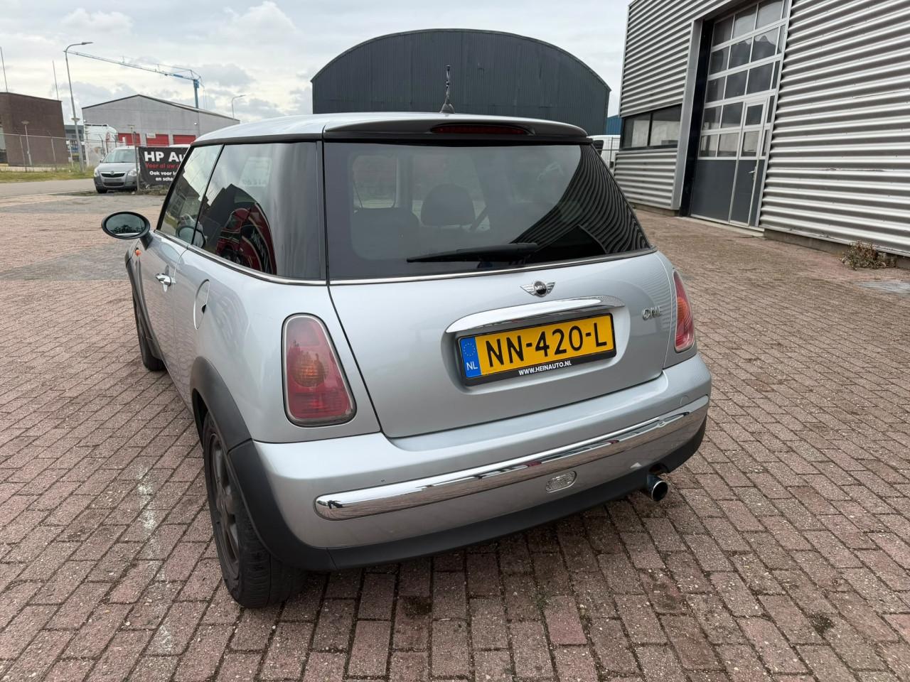 Mini one bj 2004  1500 euro
